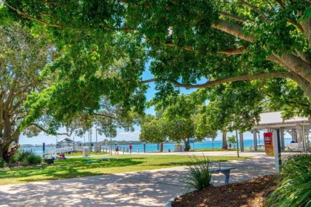 Bribie Island Unit With Pool - Amazing Beaches & Lifestyle! Bongaree Екстериор снимка